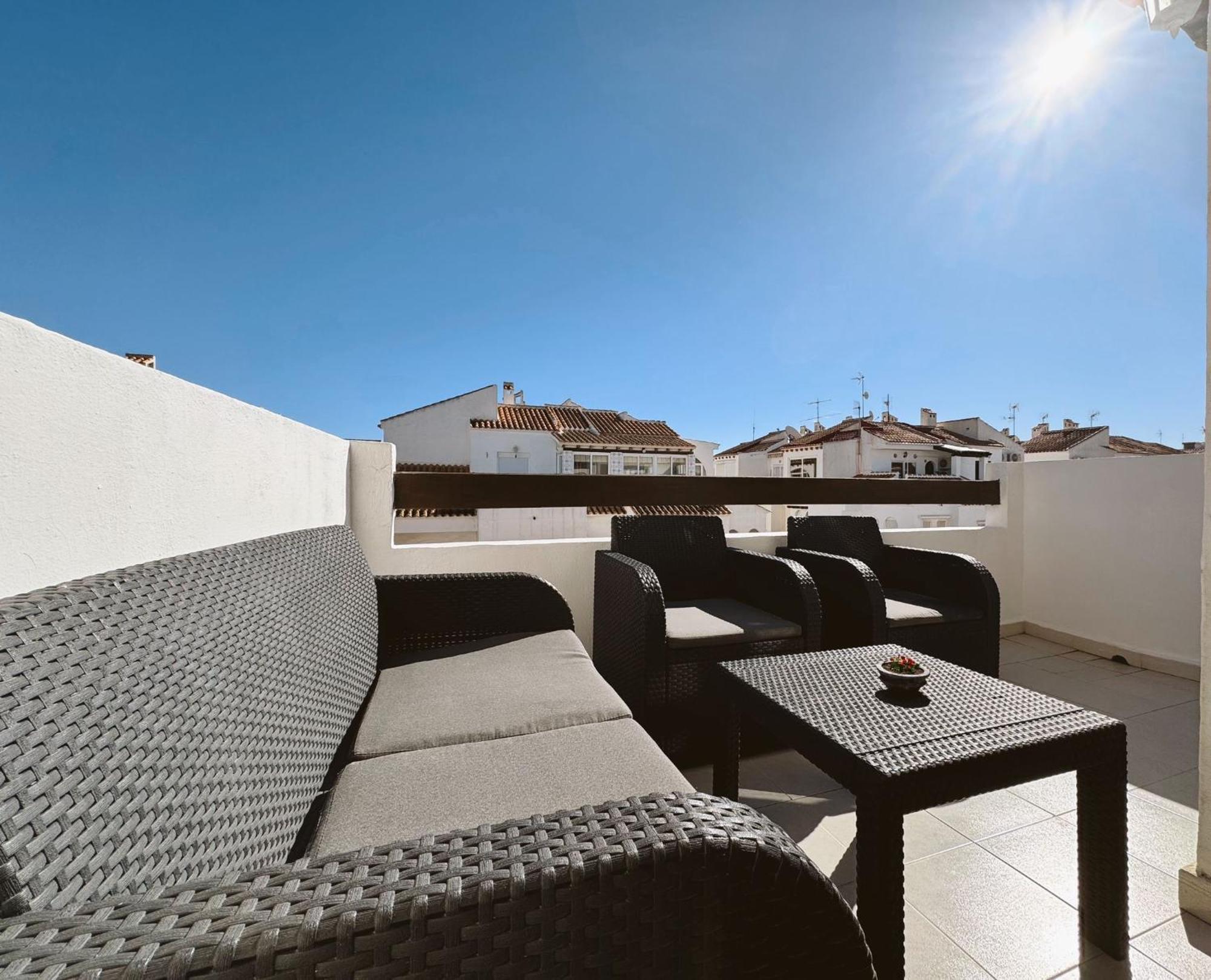 Apartment El Paraiso, 1 Bedroom 300M From The Sea Torrevieja Extérieur photo